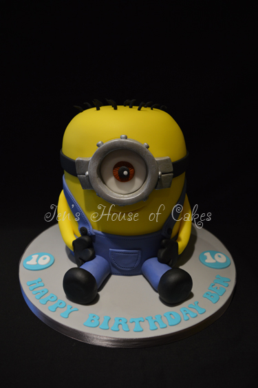 3D Minion Cake - Dave