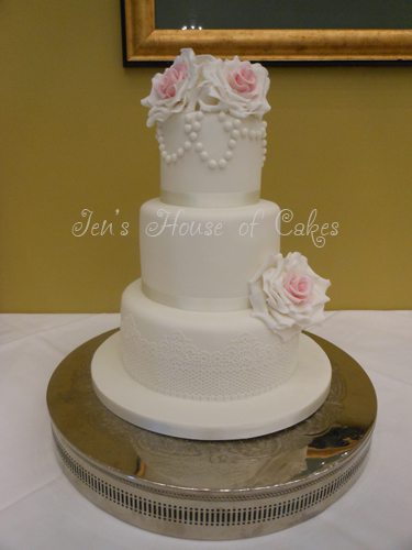 Edible Lace & Roses Vintage Wedding Cake